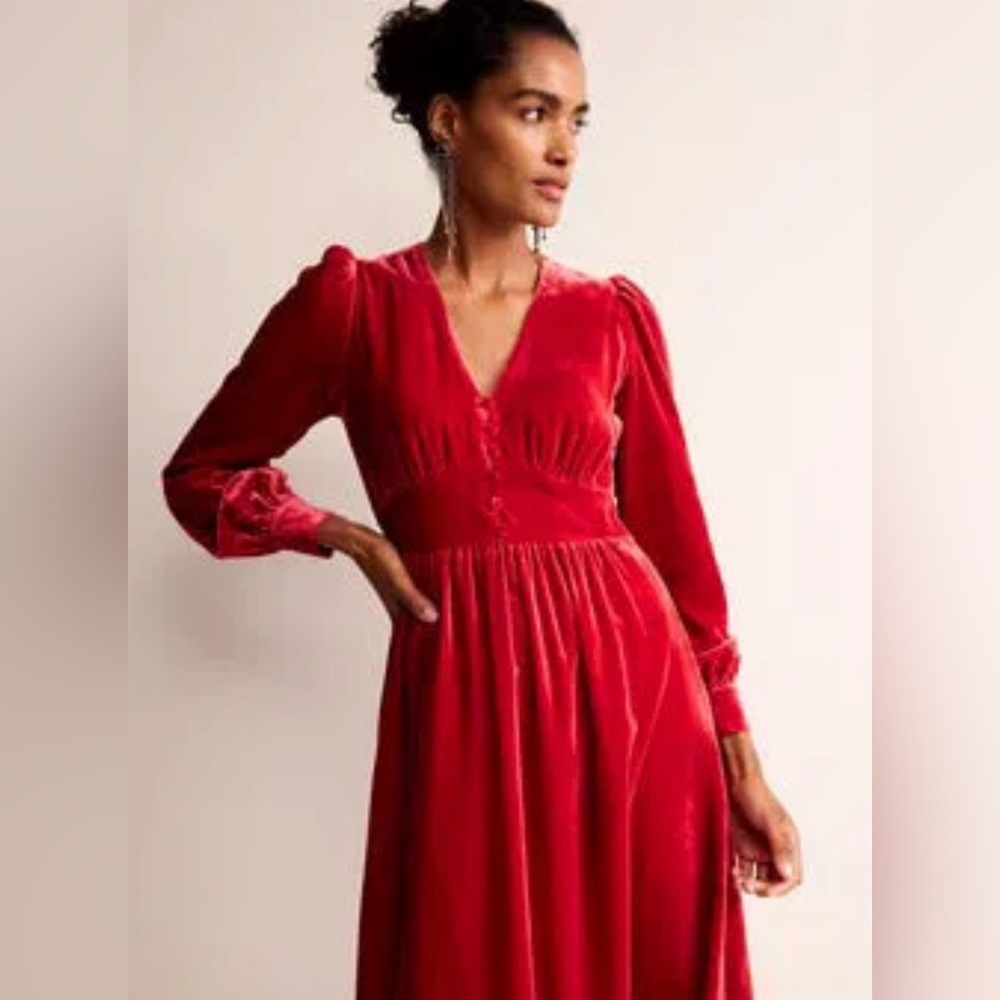 Biden Elise Red Velvet Midi Dress